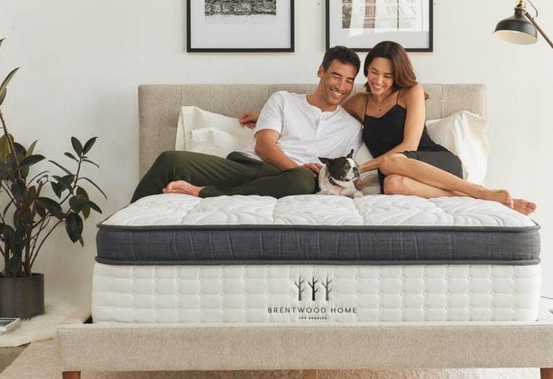 2020 Best Flippable Mattress: The Pros & Cons of Two Sided Mattresses