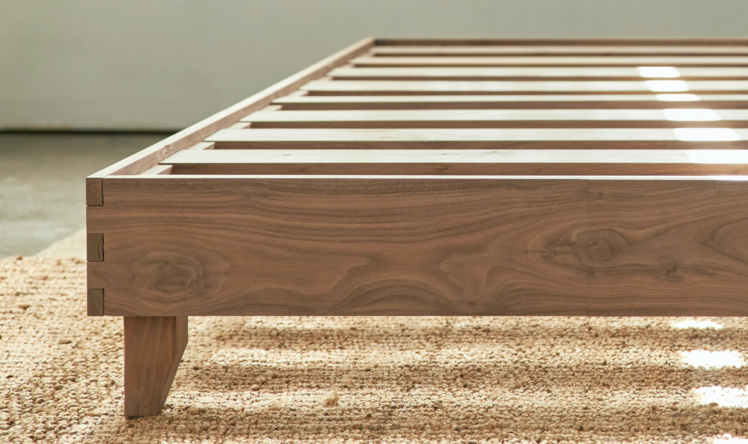 best bed frame for avocado mattress