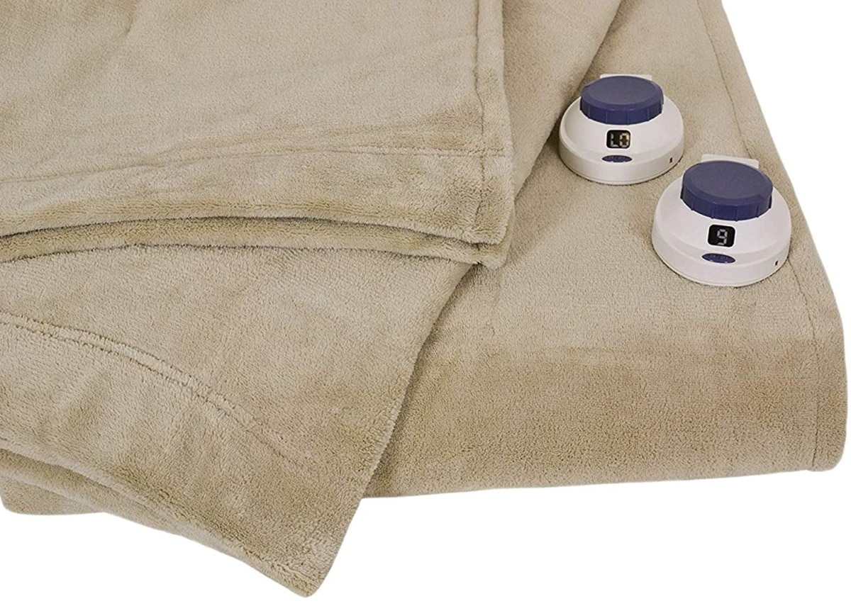 Best Cozy Sleep Products For Cold Sleepers: Warm Up Before Bed